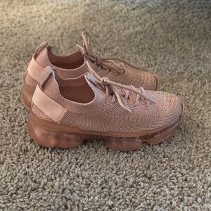 Stylish Pink girls Sneakers